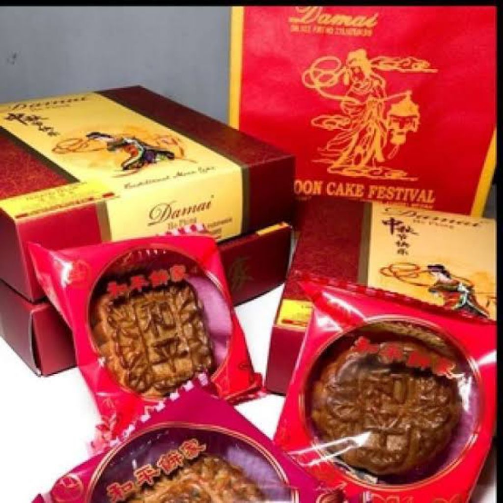 Kue Bulan merk Damai Medan