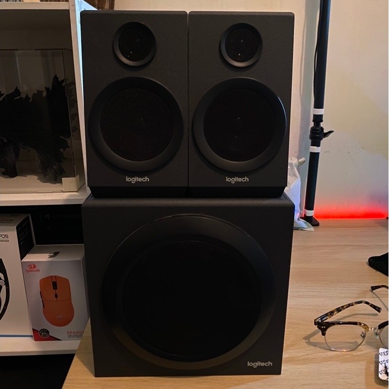 Logitech Z333 PC Speakers & Subwoofer