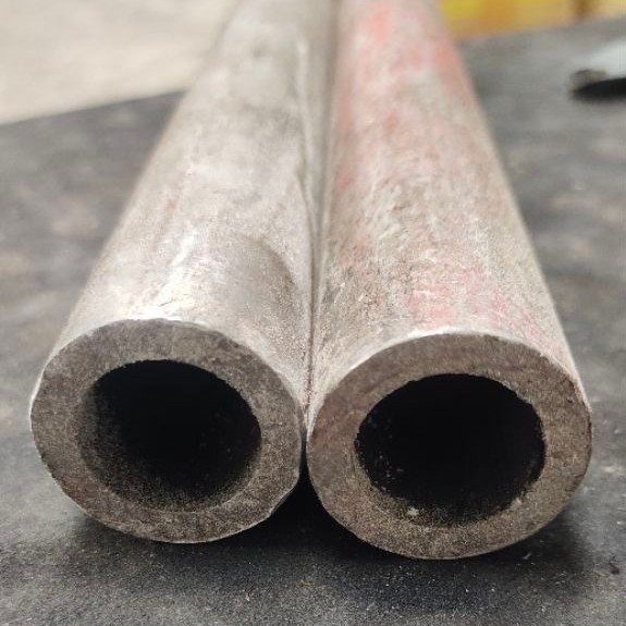 Pipa Besi Seamless Od 32 mm Id 22 mm Panjang 28 cm