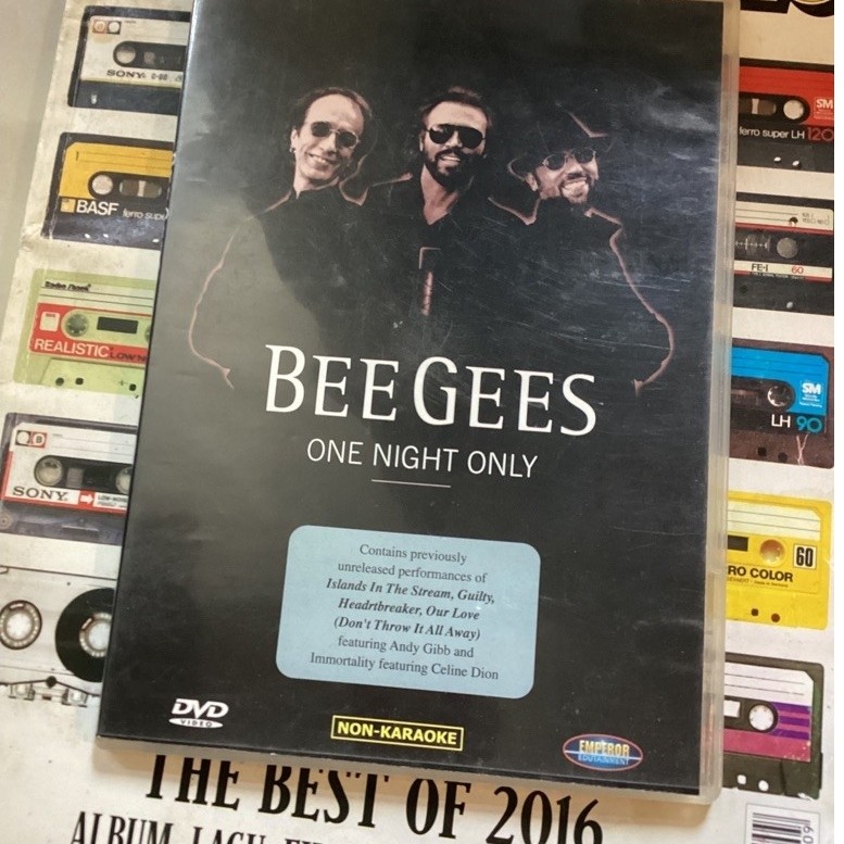 kaset pita dvd band bee gees