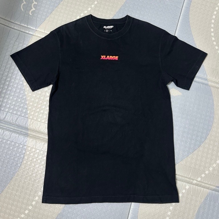 atasan kaos Xlarge black