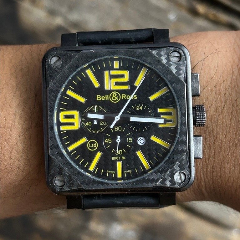 Jam Tangan Pria BR 01-94 Carbon Style Limited Edition Bekas Chronograph Analog
