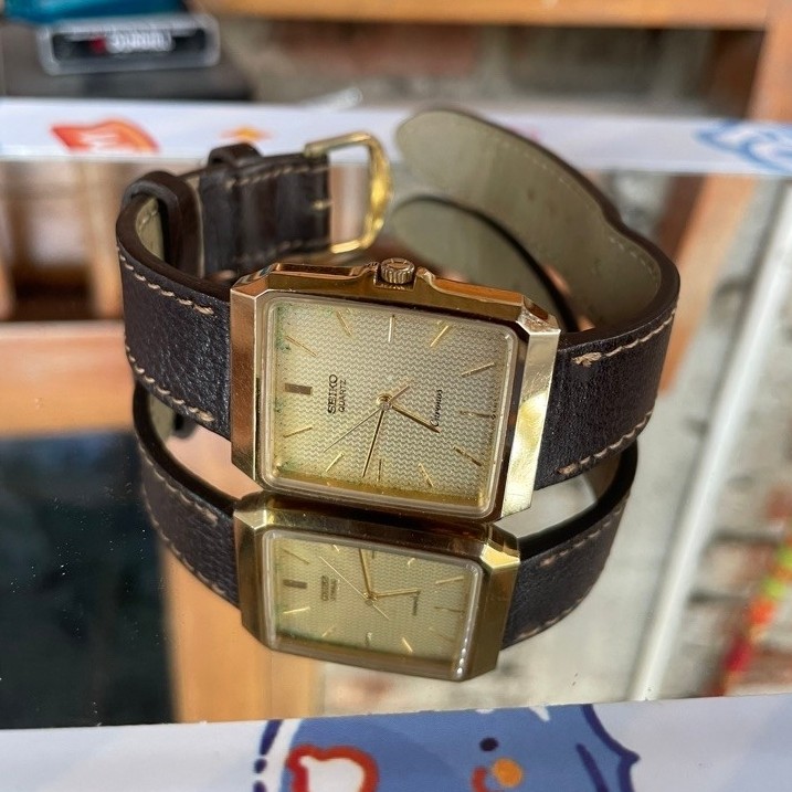 Jam tangan Seiko Chronos