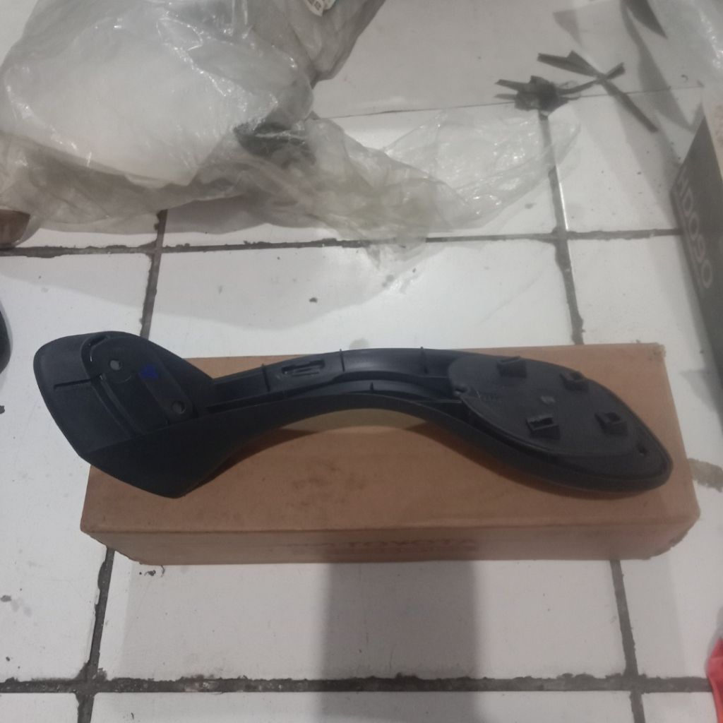 Spion tanduk fender toyota rush - terios 2006 - 2015 PZ058-BZ001 tidak komplit