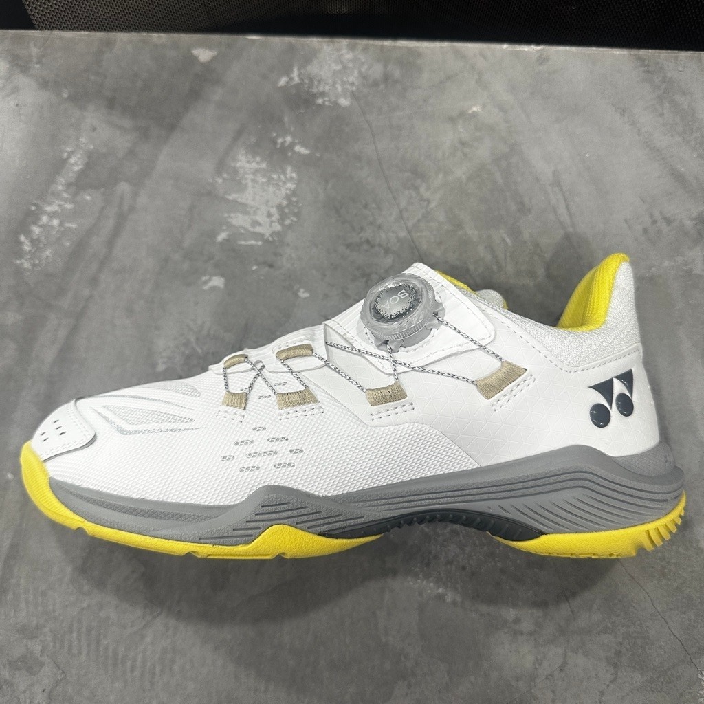 Sepatu Yonex POWER CUSHION 88DIAL BOA