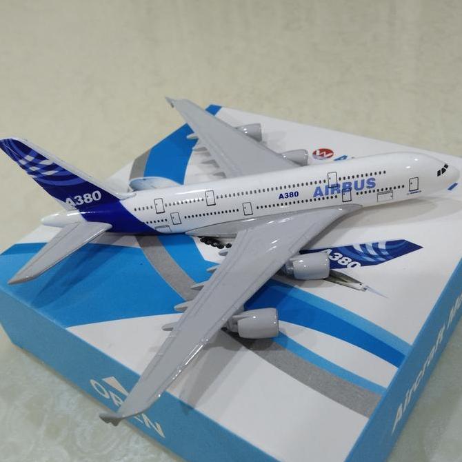 miniatur diecast pesawat A380 Prototype 16 cm