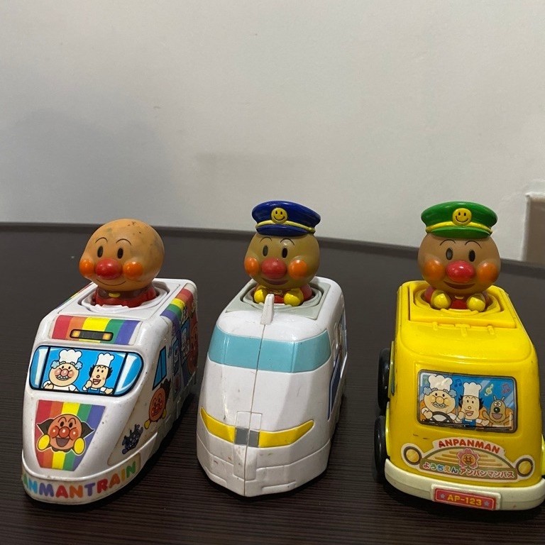 mainan kereta anpanman