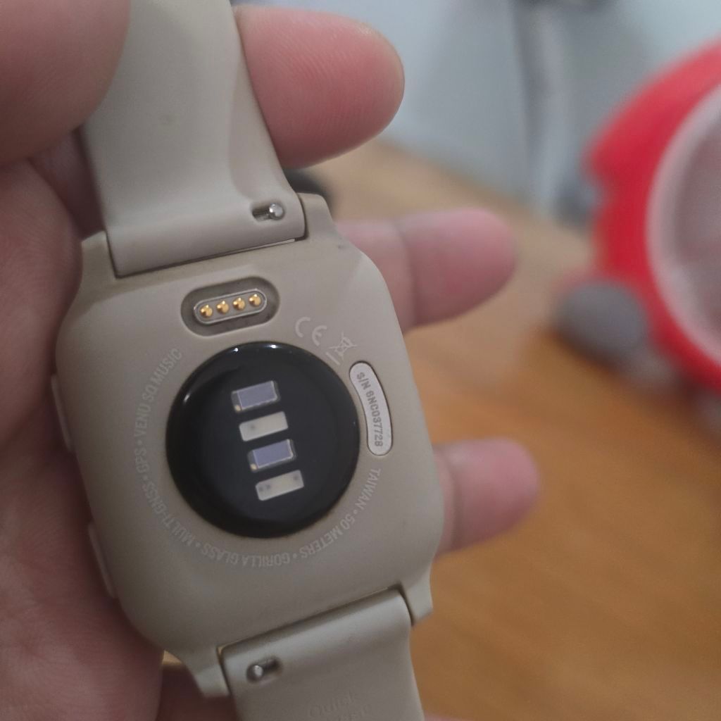 Jam Tangan Wanita, Smartwatch, Garmin Venu SQ Music, Rose Gold