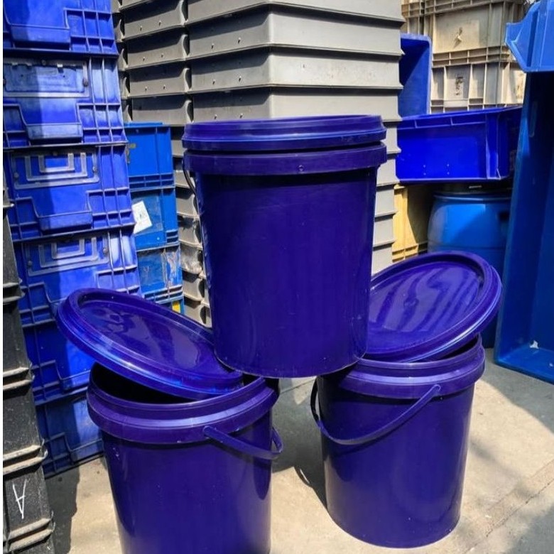 ember 25kg bekas cat polister biru plus tutup
