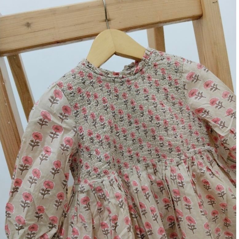 smocked next