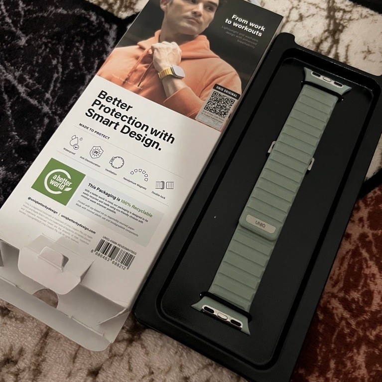 UNIQ Revix Evo Reversible Magnet Apple Watch Strap 42/41/40 MM  Tali jam tangan aksesoris ( Second )