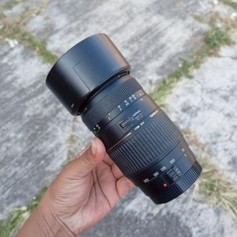LENSA TELE TAMRON 70-300mm FOR CANON