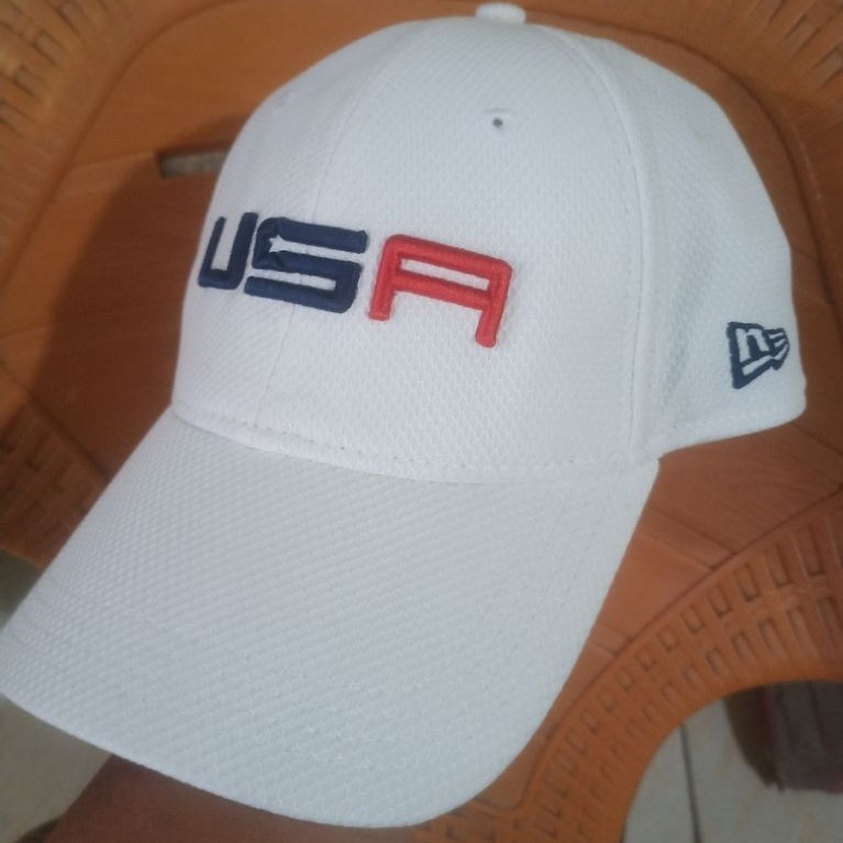 Topi baseball putih USA A embroidered logo New Era unisex casual good condition