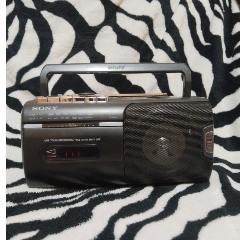 bombox SONY ANTIQ CFM 10 made in JAPAN