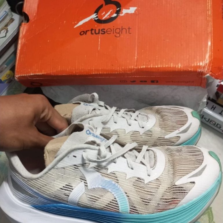 ORTUSEIGHT HYPERGLIDE 3.1 UKURAN 42 (27 CM) Bekas seperti baru like new sepatu running sepatu lari o