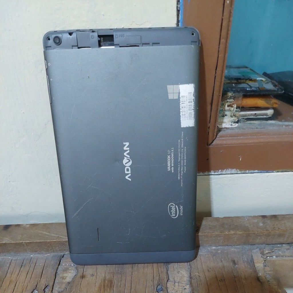 lcd cabutan advan Windows w100
