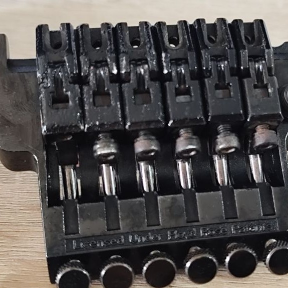 Lo Pro Edge Ibanez Tremolo