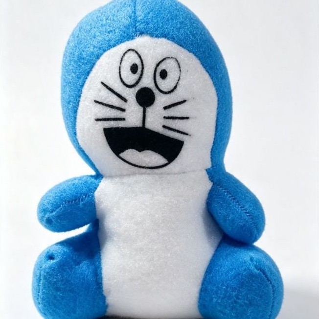 Boneka doraemon mini