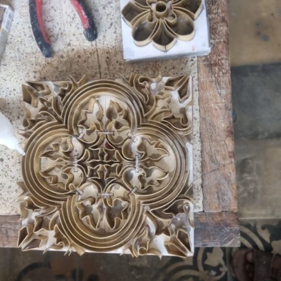 Cetakan Moulding Motif Custom Tegel Retro Jepara Lantai Rumah Jadul