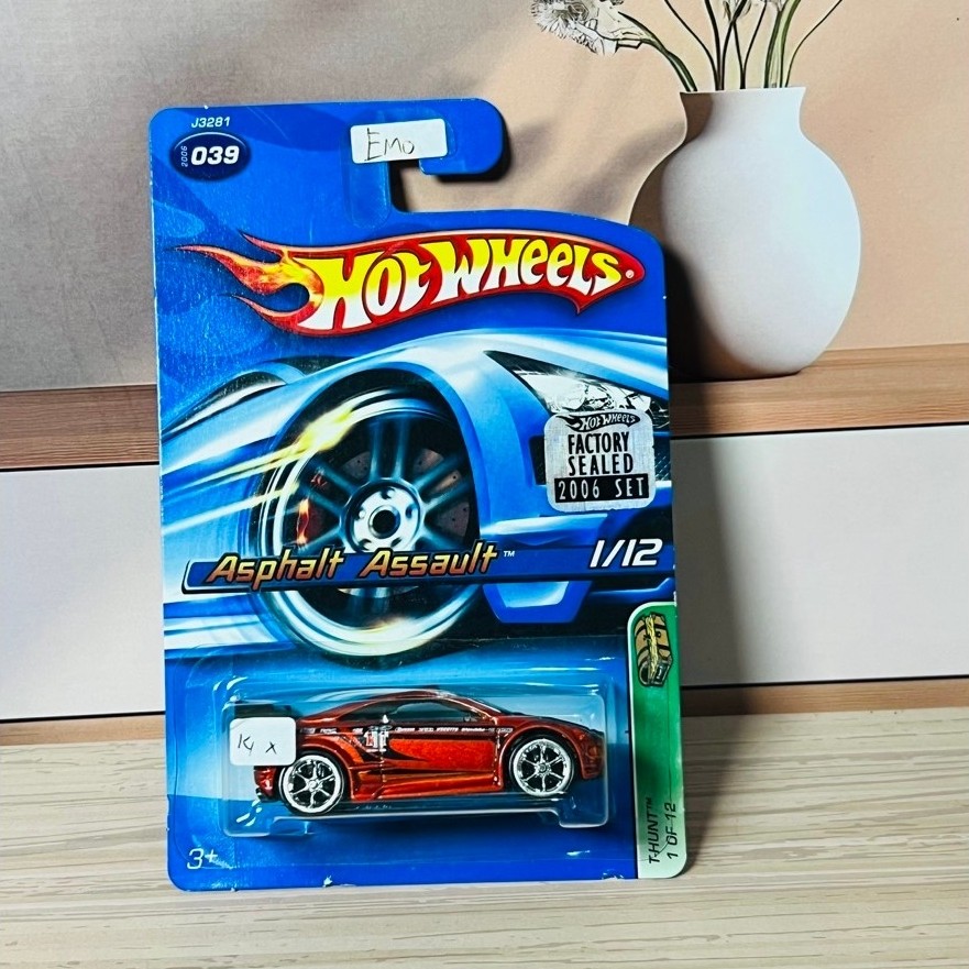 EMO Hotwheels Asphalt Assault T-Hunt Factory sealed 2006 set