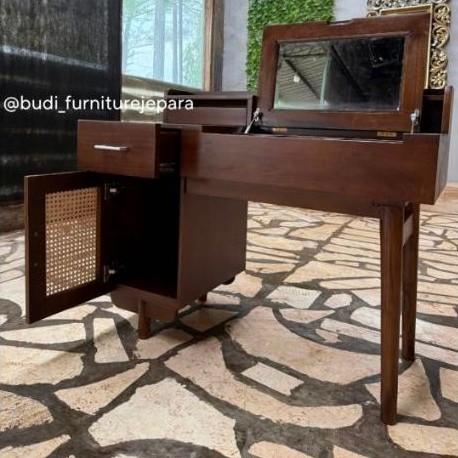tolet jati tolet minimalis tolet modern tolet custom meja belajar meja komputer meja custom meja jat