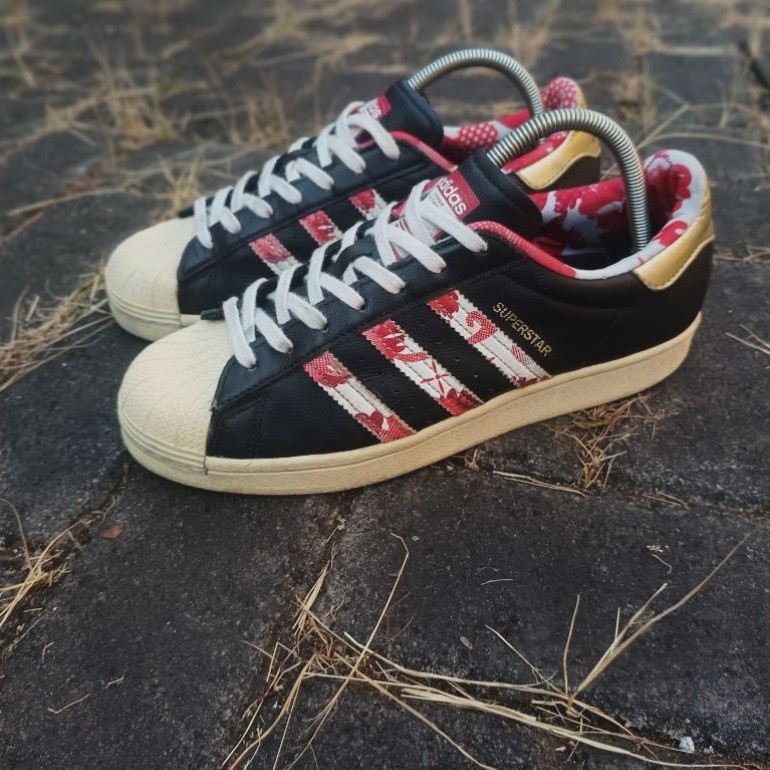 ADIDAS SUPERSTAR NEW YEARS 2019/SEPATU ADIDAS SUPERSTAR SECOND