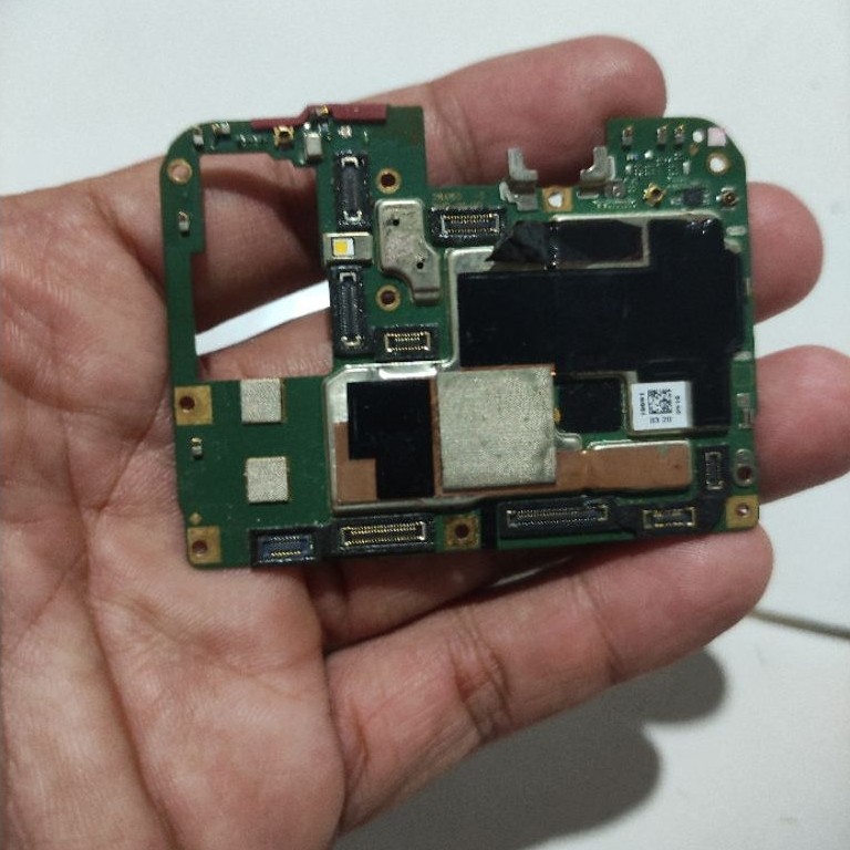 Mesin Realme 5 pro ram 8/128 NOMINUS
