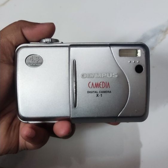 Olympus Camedia x-1 (second)