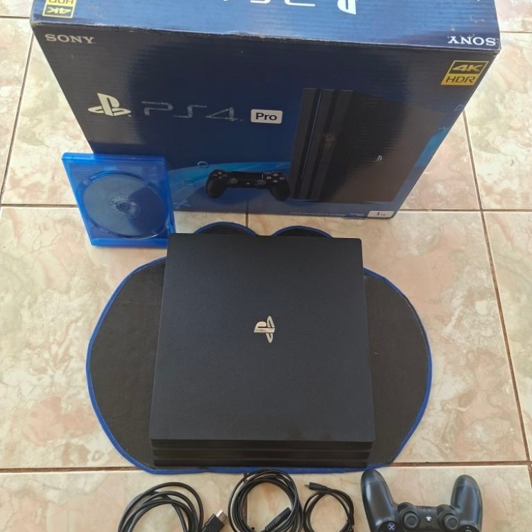 ps 4 pro 1tb original/ofw seri 72
