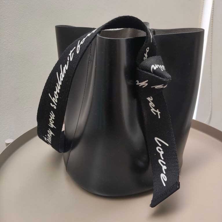 Kwani asymmetric knot - bucket bag