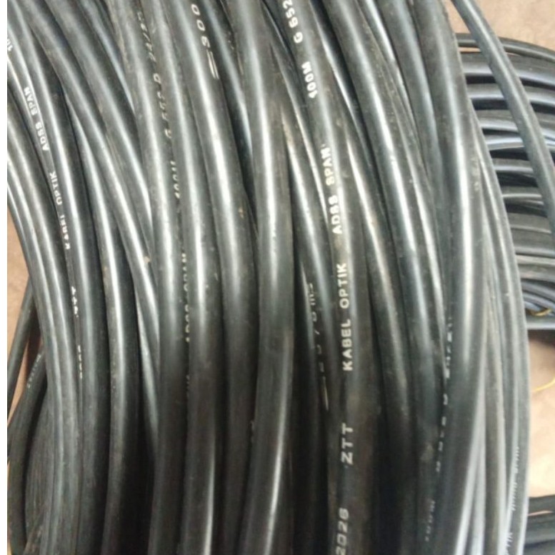 Kabel Optik ZTT Kabel Optik 4000 M 6000 Kabel Serat Optik Hitam