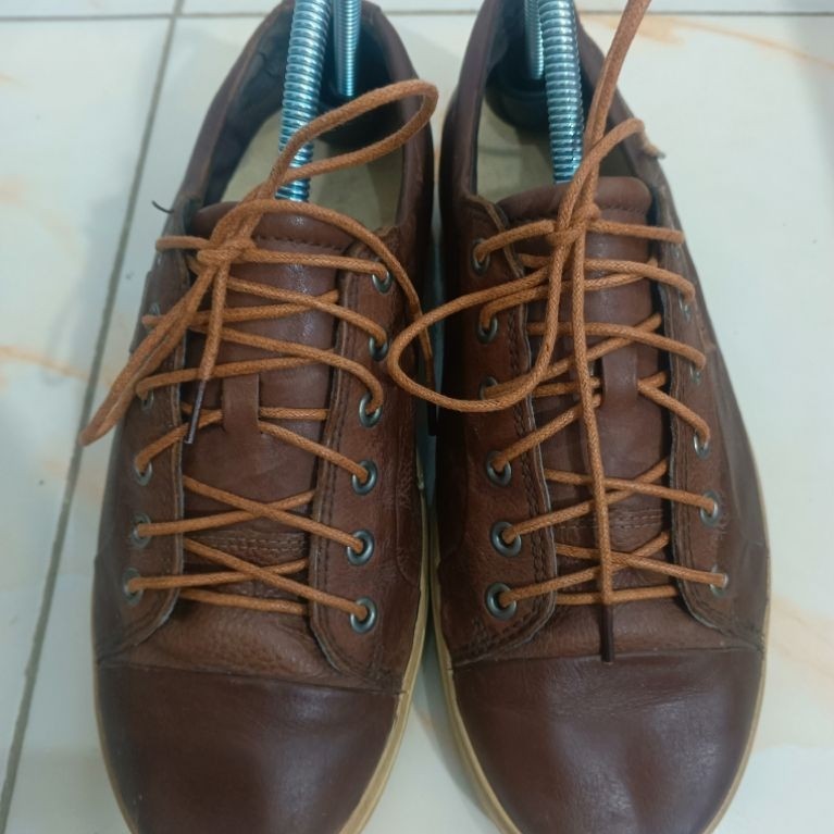 ECCO SEPATU KASUAL PRELOVED