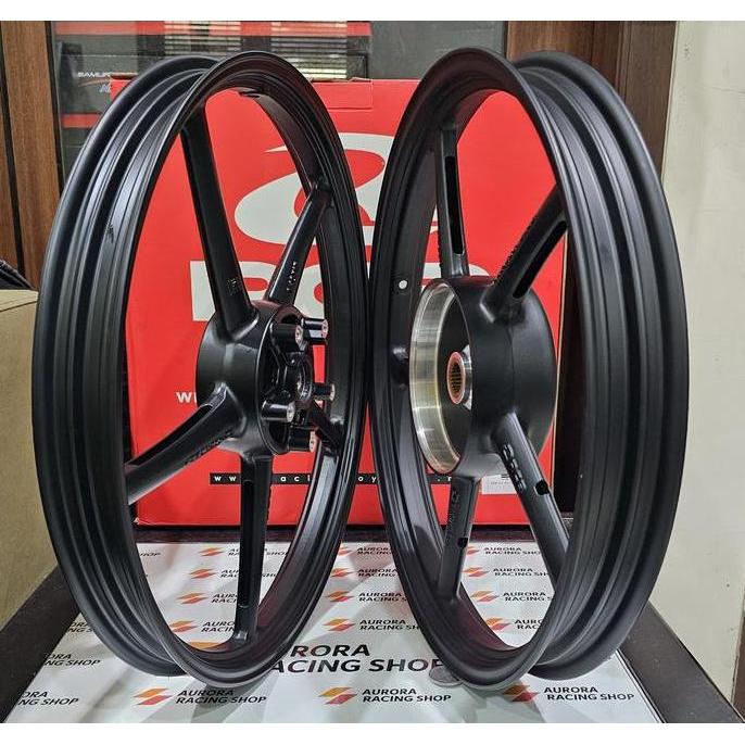 * VELG RACING RCB VARIO 125 / VARIO 150  ( HOLE 4 ) - SP 522 RING 17 X 140 / 160 //