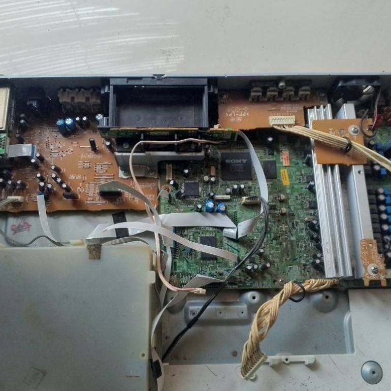 mesin dvd sony home theater dav dz150k
