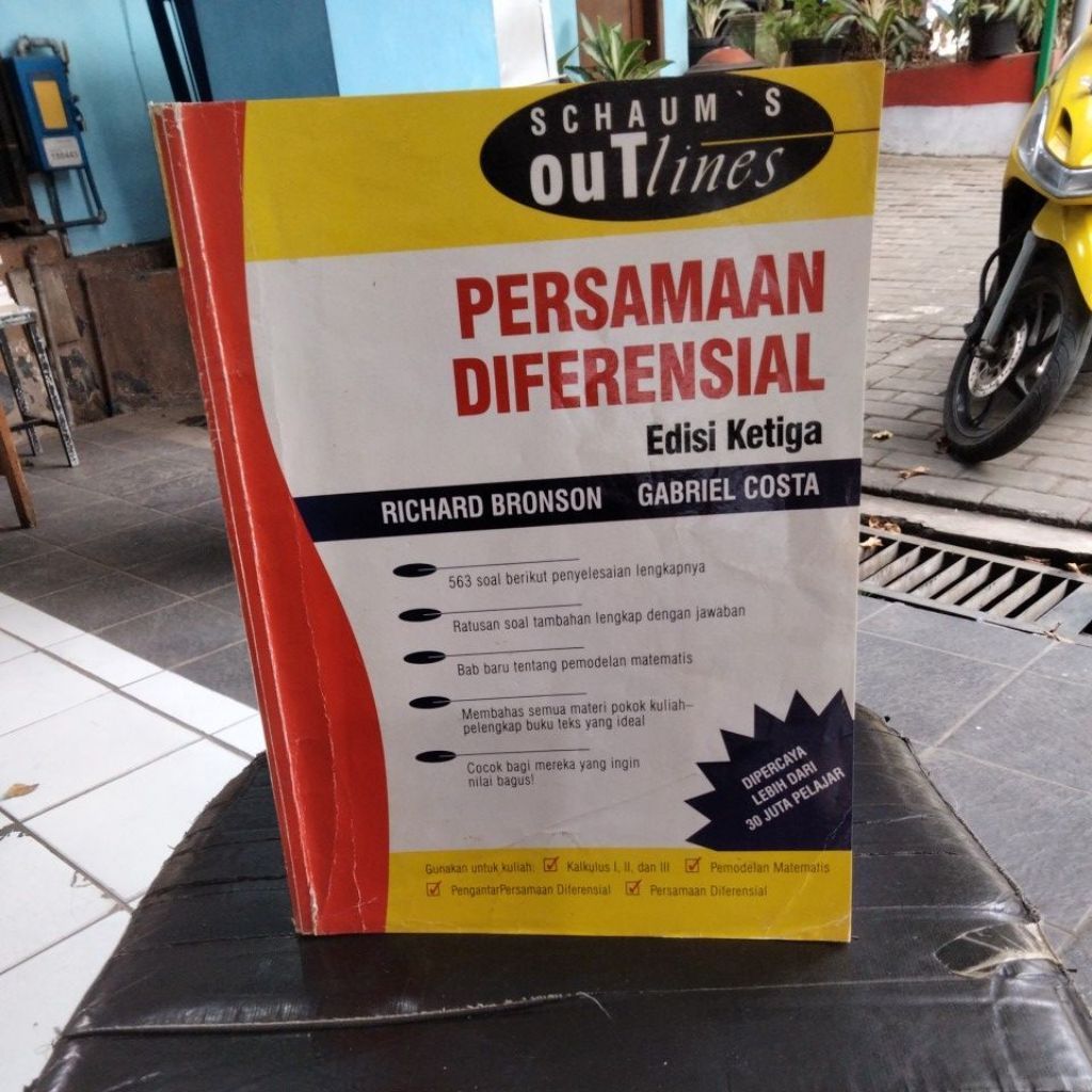 Buku Schaum's Outlines Persamaan Diferensial Edisi Ketiga Richard Bronson Gabriel Costa