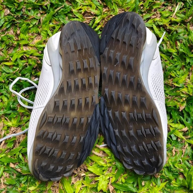Sepatu Golf Ecco