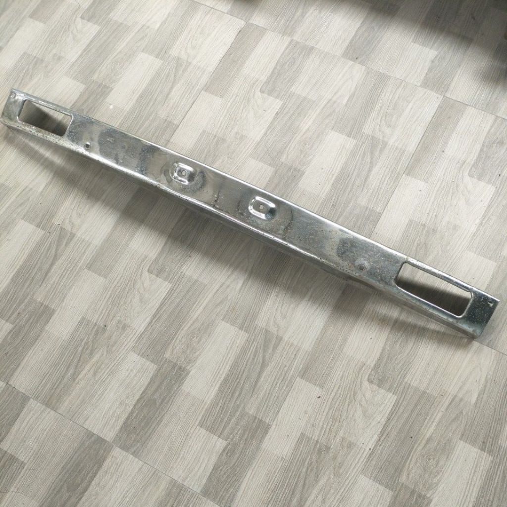 Bumper depan ori Toyota Corolla DX 1980 - 1981
