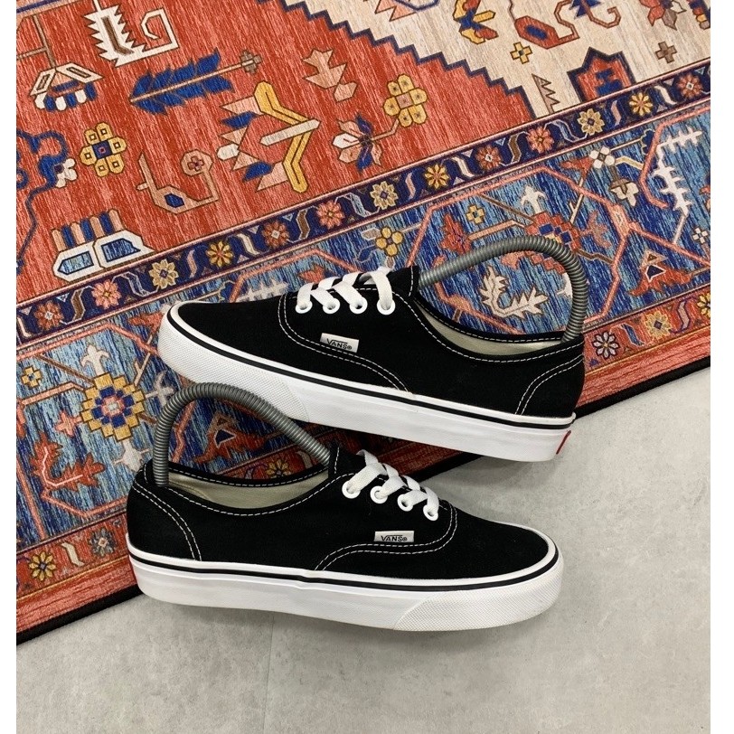 [Size 38] Vans Authentic Classic Black White Second Original