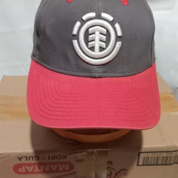 Topi Element Crown