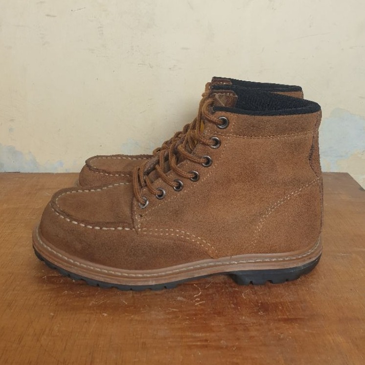 sepatu boot moctoe second vintage brown size 38-39