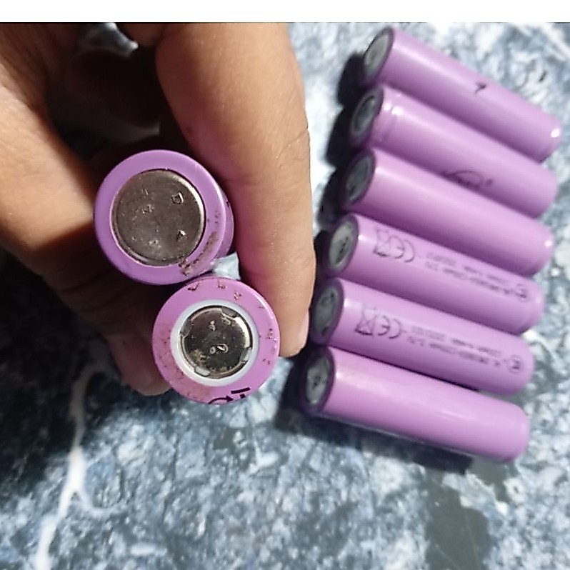 baterai hongli copotan sudah di cas normal 1200mah