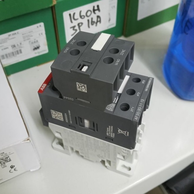 kontaktor abb AF30-30-11-13 / 1SBL277001R1311 15kW