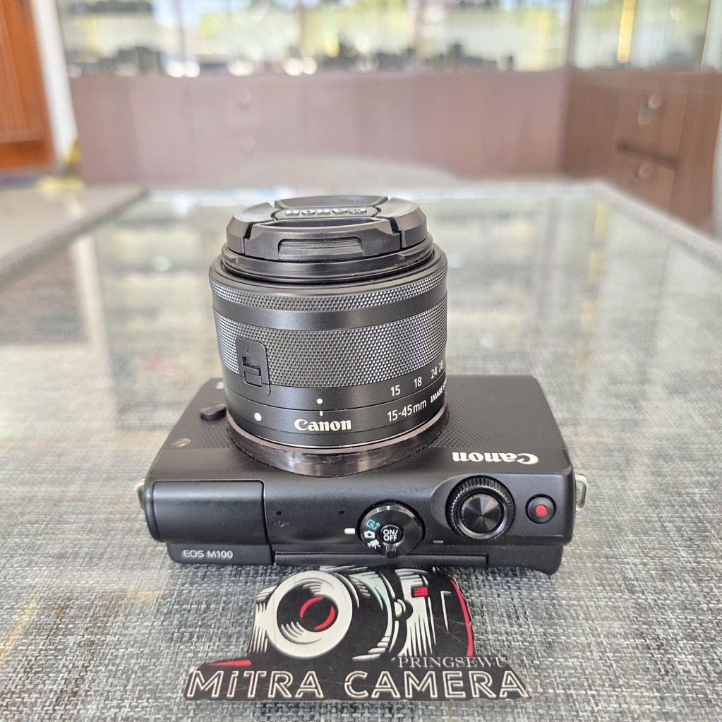 CANON EOS M100