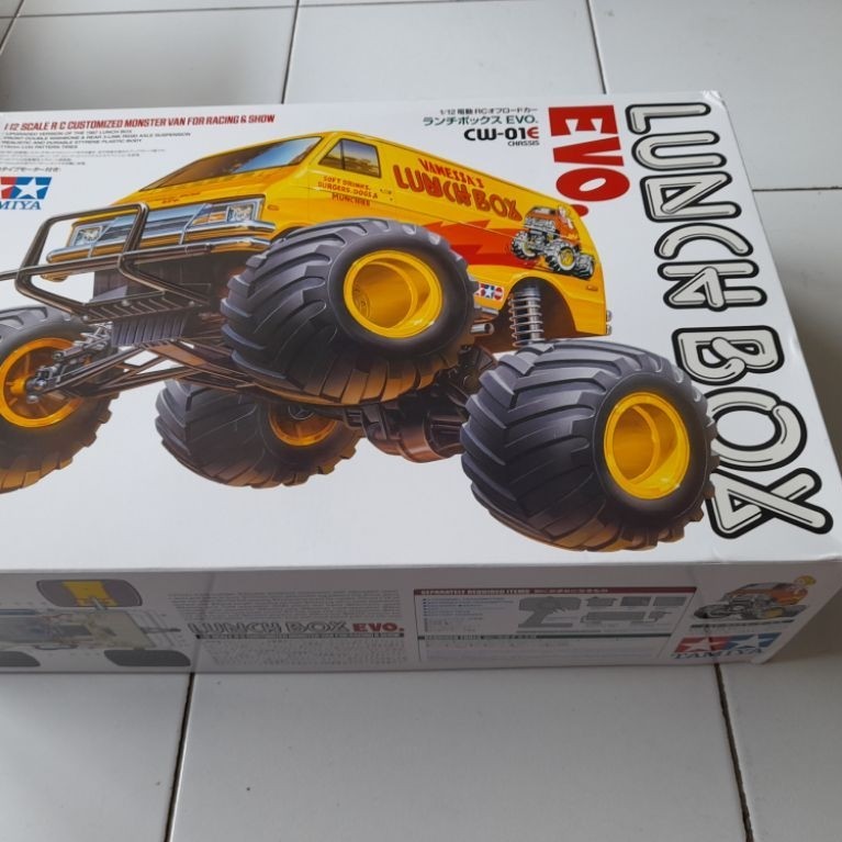 Model Kit Tamiya CW-01E LUNCH BOX EVO 1:12 Scale RC Customized Monster Van