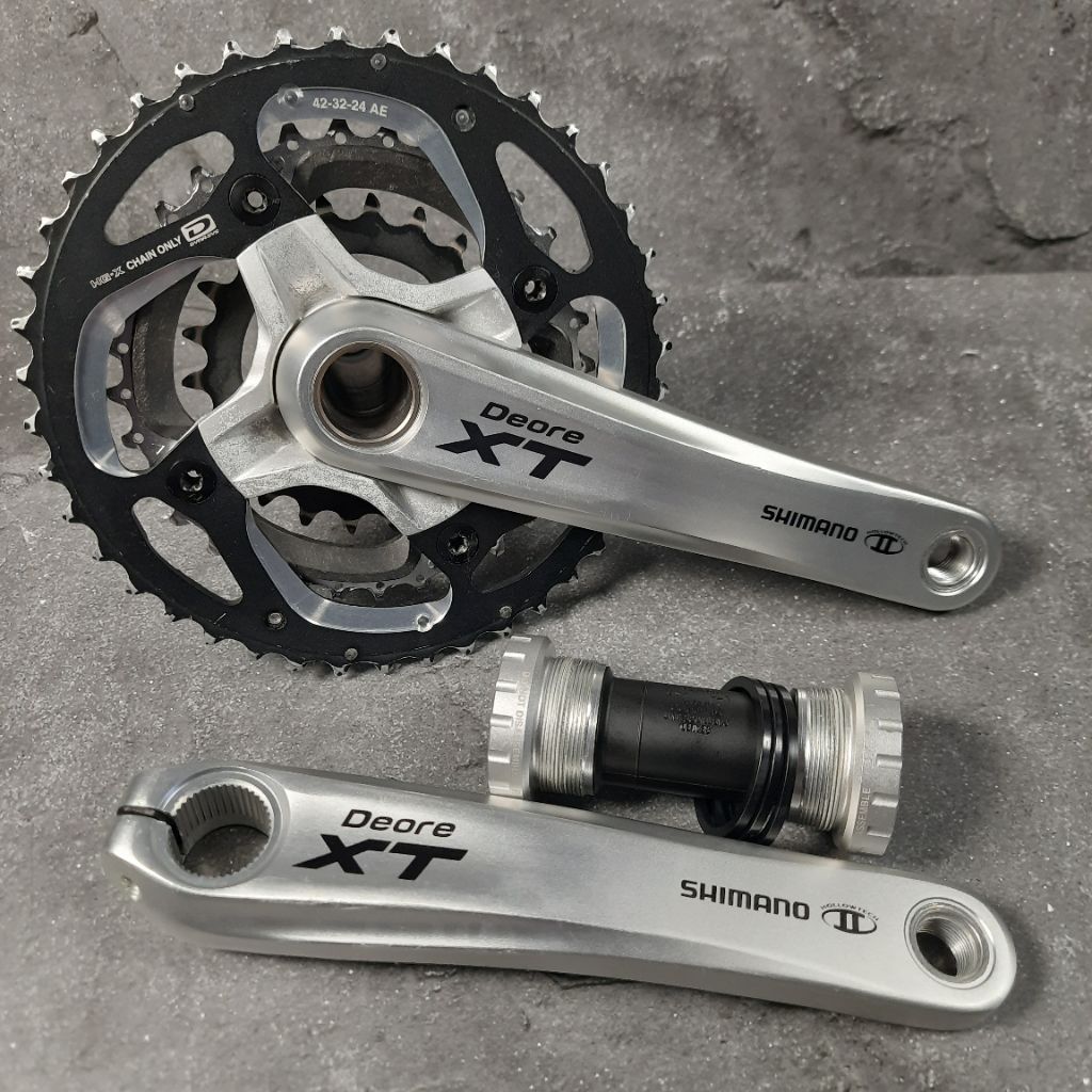 Shimano Deore XT HT2 FC-M770 Triple Chainring Crankset -  Crank Shimano HT2 Deore XT Triple M770