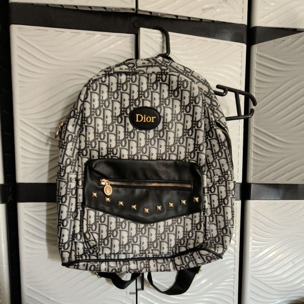 Preloved Tas Dior, Enji, Gudika