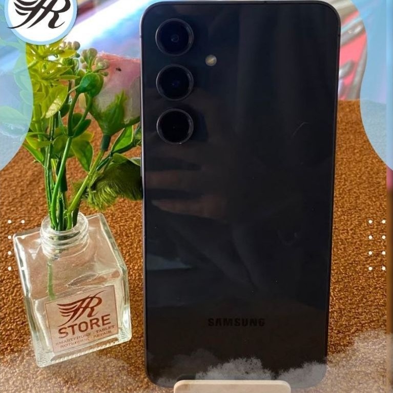 Samsung S24 FE 8/256Gb Second bergaransi