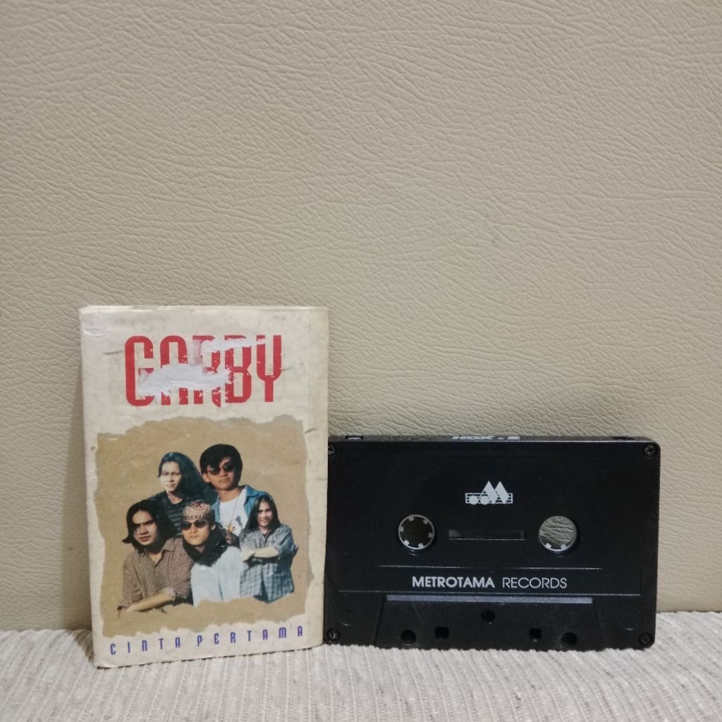 Kaset pita Garby - Cinta Pertama