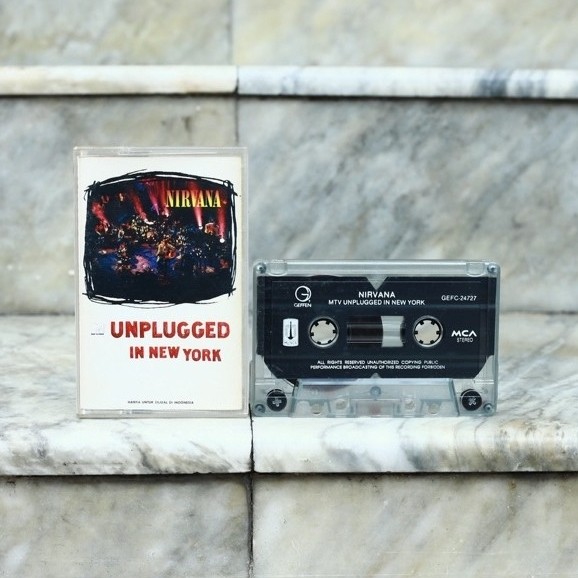 Kaset pita Nirvana MTV Unplugged in New York