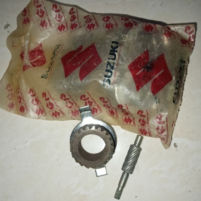 gir gear gigi spido speedometer suzuki TS TS125 TS100 nos